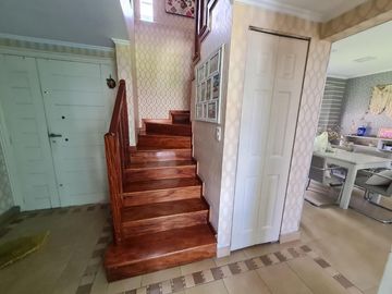 Casa en venta - 3 Dormitorios 4 Baños - Monte Grande