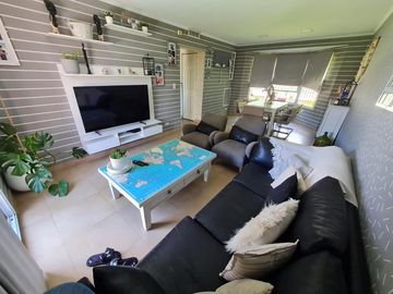 Casa en venta - 3 Dormitorios 4 Baños - Monte Grande