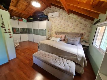 Casa en venta - 3 Dormitorios 4 Baños - Monte Grande