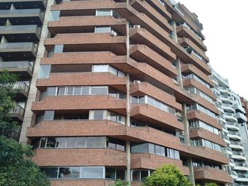 Departamento en  Venta en Nueva Cordoba. 3 dormitorios. Cochera
