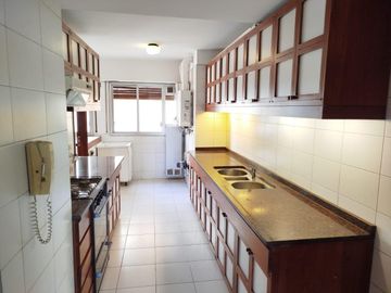 Departamento en  Venta en Nueva Cordoba. 3 dormitorios. Cochera