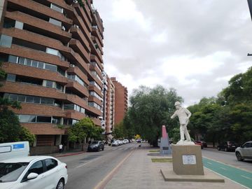 Departamento en  Venta en Nueva Cordoba. 3 dormitorios. Cochera