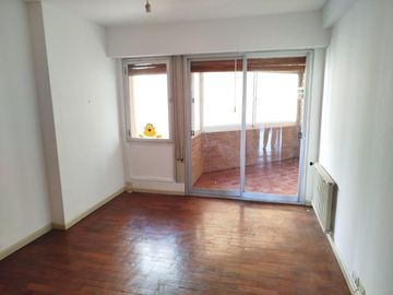 Departamento en  Venta en Nueva Cordoba. 3 dormitorios. Cochera
