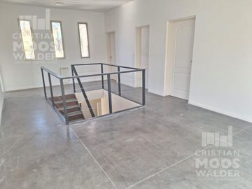 Apta Crédito Casa en venta 4 ambientes Fincas del Lago