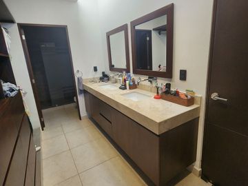 Casa en venta en Privada en Cholul en Mérida Yucatán.