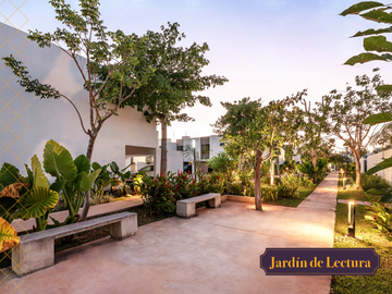 Casa en venta en Privada en Cholul en Mérida Yucatán.
