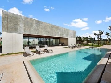 Casa en venta en Privada en Cholul en Mérida Yucatán.
