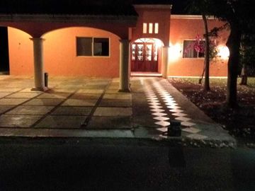 Casa en venta en  La Ceiba en Mérida Yucatán.