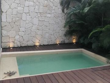 Casa en venta en Privada en Cholul en Mérida Yucatán.