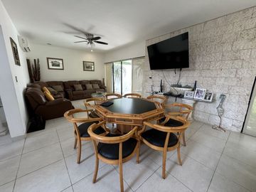 Casa en Venta con Paneles en Montebello, Mérida Yucatán