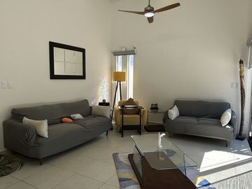 Casa en venta con Paneles Solares en  Privada en Conkal en Mérida Yucatán.