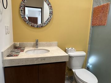 Casa en venta con Paneles Solares en  Privada en Conkal en Mérida Yucatán.