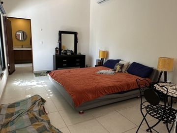 Casa en venta con Paneles Solares en  Privada en Conkal en Mérida Yucatán.