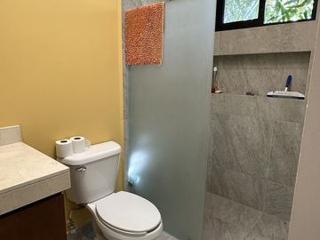Casa en venta con Paneles Solares en  Privada en Conkal en Mérida Yucatán.
