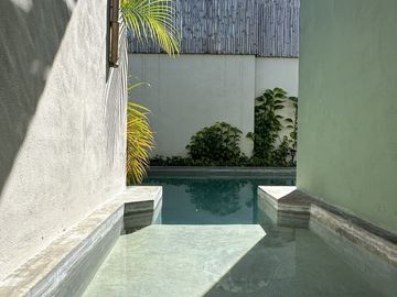 Casa en venta con Paneles Solares en  Privada en Conkal en Mérida Yucatán.