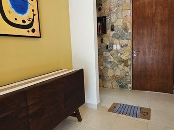 Casa en venta con Paneles Solares en  Privada en Conkal en Mérida Yucatán.