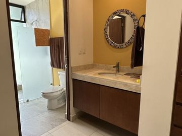 Casa en venta con Paneles Solares en  Privada en Conkal en Mérida Yucatán.