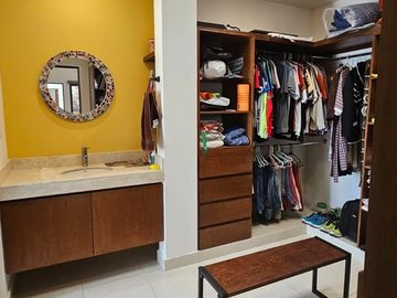 Casa en venta con Paneles Solares en  Privada en Conkal en Mérida Yucatán.