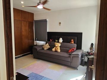 Casa en venta con Paneles Solares en  Privada en Conkal en Mérida Yucatán.
