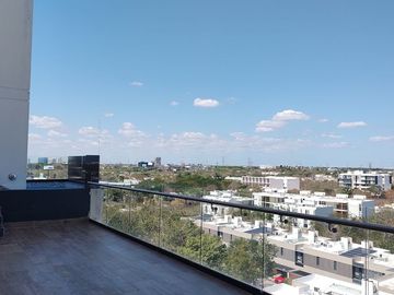 PENTHOUSE EN VENTA EN TEMOZON NORTE EN MERIDA YUCATAN.
