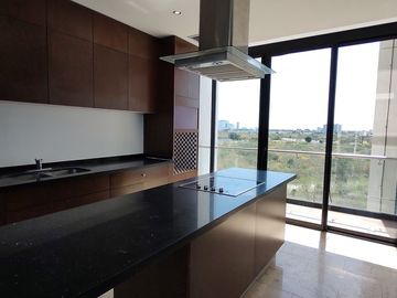 PENTHOUSE EN VENTA EN TEMOZON NORTE EN MERIDA YUCATAN.