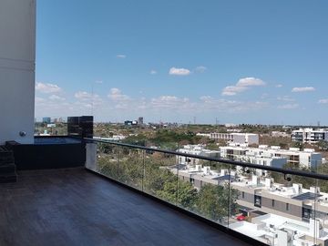 PENTHOUSE EN VENTA EN TEMOZON NORTE EN MERIDA YUCATAN.