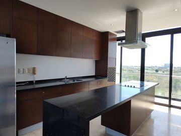 PENTHOUSE EN VENTA EN TEMOZON NORTE EN MERIDA YUCATAN.