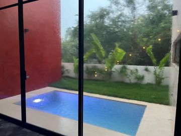Casa en venta en Privada en  ZONA COUNTRY CLUB en Mérida Yucatán.