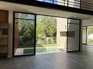 Casa en venta en Privada en  ZONA COUNTRY CLUB en Mérida Yucatán.