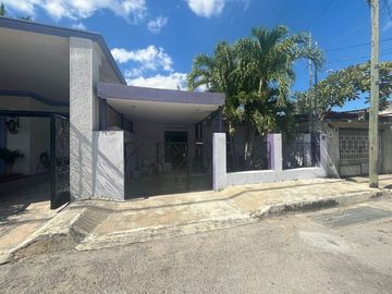 Casa en Venta para remodelar en Garcia Gineres, Mérida, Yucatan.