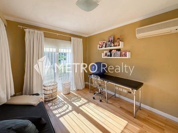 Casa en Venta 8 ambientes, San Isidro Con Pileta