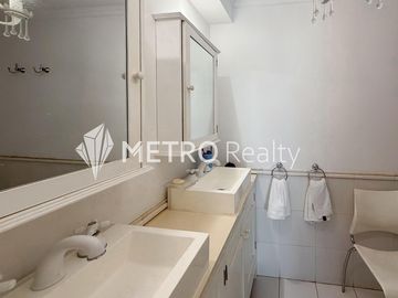 Casa en Venta 8 ambientes, San Isidro Con Pileta