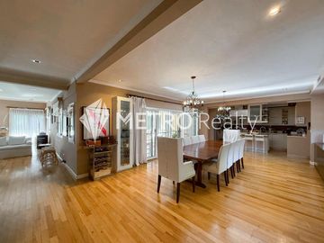 Casa en Venta 8 ambientes, San Isidro Con Pileta