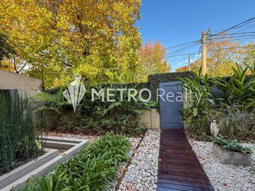 Casa en Venta 8 ambientes, San Isidro Con Pileta