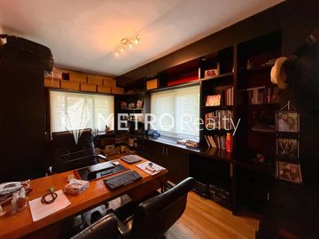 Casa en Venta 8 ambientes, San Isidro Con Pileta