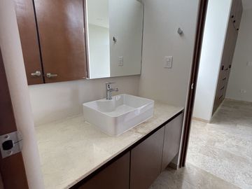 CASA EN VENTA EN PRIVADA EN CHOLUL, MERIDA YUCATAN.