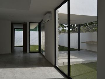 Casa en venta en Privada en Cholul en Mérida Yucatán.