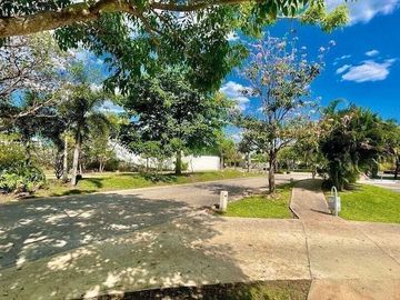 Casa en venta en privada con paneles solares  en Cholul en Mérida Yucatán.