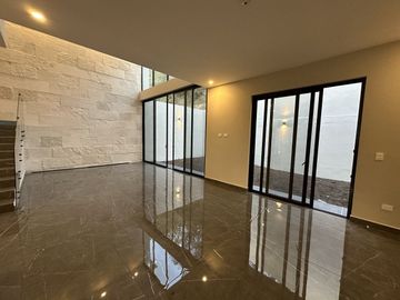 CASA EN VENTA EN CARRETERA NACIONAL BOSQUES DE LAS MISIONES SANTIAGO
