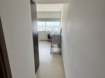 Departamento en venta amueblado, en TORRE ATLANTIDA, en Vía Montejo, Mérida Yuc.