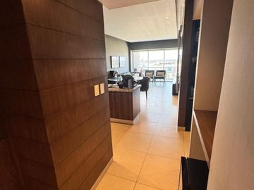 Departamento en venta amueblado, en TORRE ATLANTIDA, en Vía Montejo, Mérida Yuc.