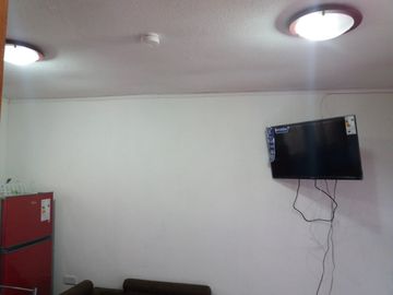 EN VENTA TERRENO DE 2.600 MTS2 CON CABAÑAS, 9.790 UF