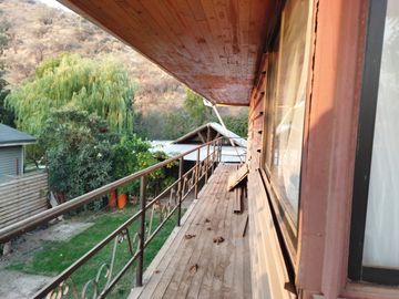 EN VENTA CASA CON AMPLIO TERRENO EN PIRQUE $ 220 MILLONES