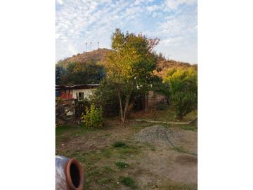 EN VENTA CASA CON AMPLIO TERRENO EN PIRQUE $ 220 MILLONES