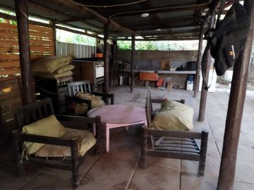 EN VENTA CASA CON AMPLIO TERRENO EN PIRQUE $ 220 MILLONES