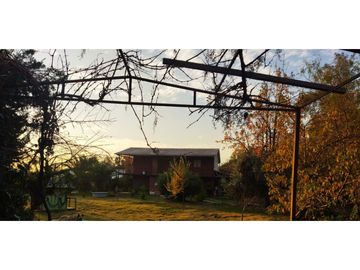EN VENTA CASA CON AMPLIO TERRENO EN PIRQUE $ 220 MILLONES