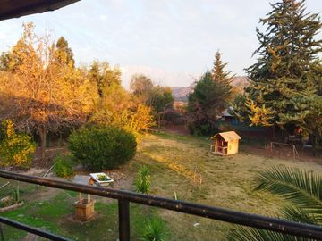 EN VENTA CASA CON AMPLIO TERRENO EN PIRQUE $ 220 MILLONES