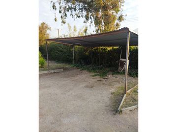 EN VENTA CASA CON AMPLIO TERRENO EN PIRQUE $ 220 MILLONES
