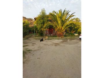 EN VENTA CASA CON AMPLIO TERRENO EN PIRQUE $ 220 MILLONES