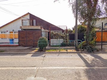 CASA EN VENTA, LA FLORIDA, $ 135 MILLONES